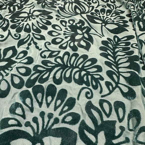 Soft Surroundings Walden Velvet Burnout Mock Neck Evergreen‎ Shirt Women's M $89 - Picture 4 of 10